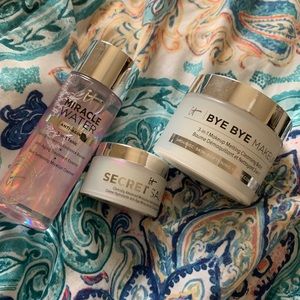 It Cosmetics facial cleansing trio